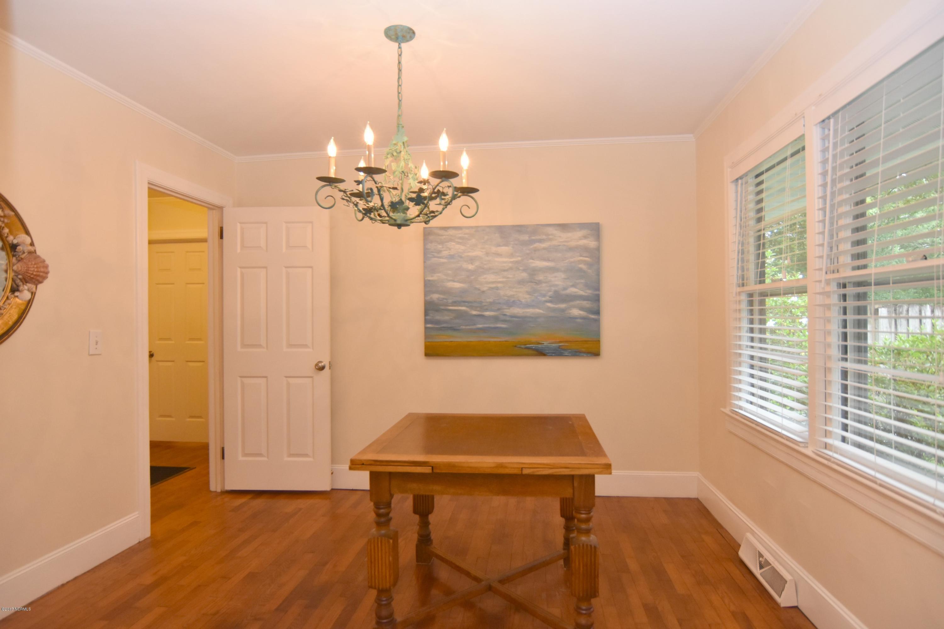 5270 Greenville Loop Road Wilmington, NC 28409 - Photo 4 of 12 4