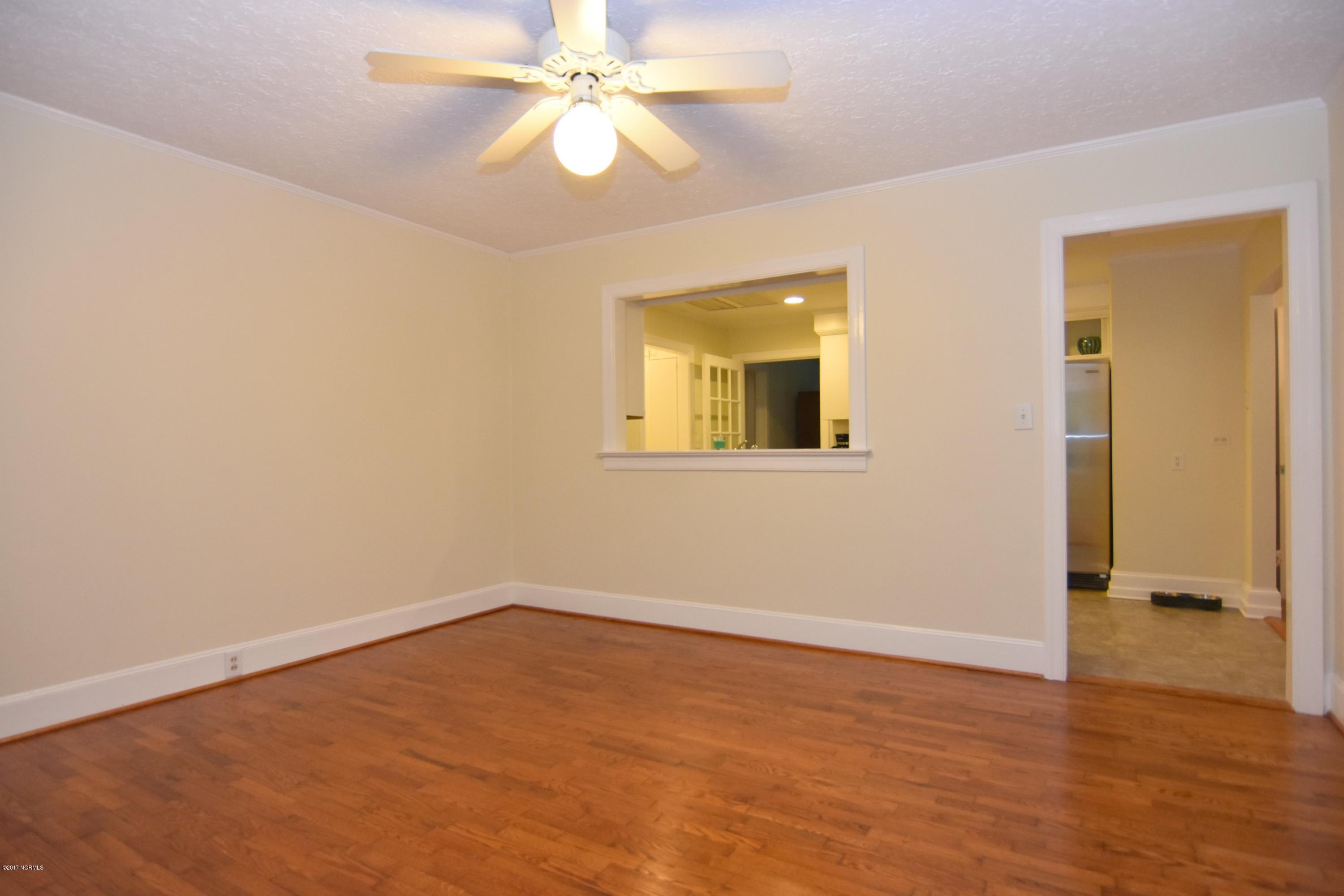 5270 Greenville Loop Road Wilmington, NC 28409 - Photo 6 of 12 6