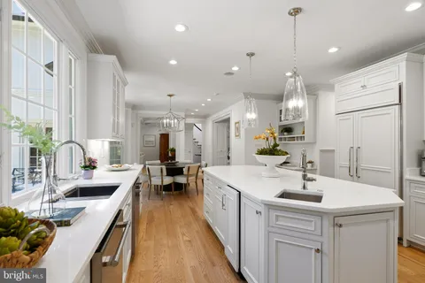 $2,850,000 | 7009 Loch Lomond Drive, Bethesda, MD 20817
