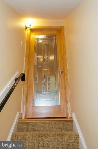 8526 Lakinhurst Lane Springfield, VA 22152 - Photo 1 of 24 Interior (General)