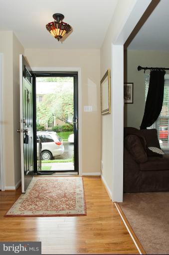 8526 Lakinhurst Lane Springfield, VA 22152 - Photo 16 of 24 Interior (General)