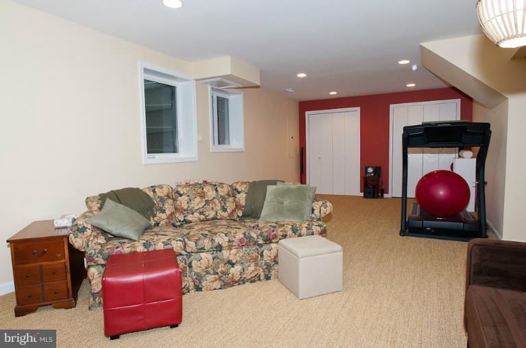 8526 Lakinhurst Lane Springfield, VA 22152 - Photo 20 of 24 Basement