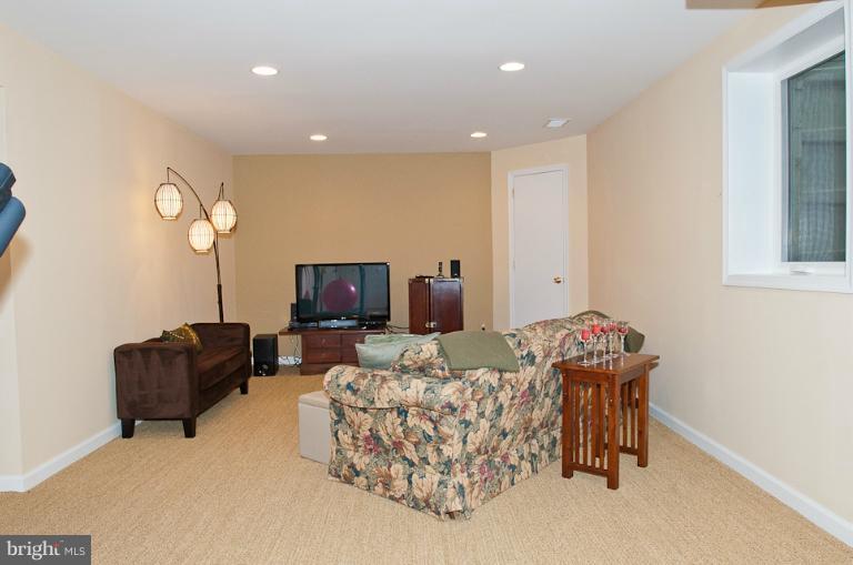 8526 Lakinhurst Lane Springfield, VA 22152 - Photo 21 of 24 Basement