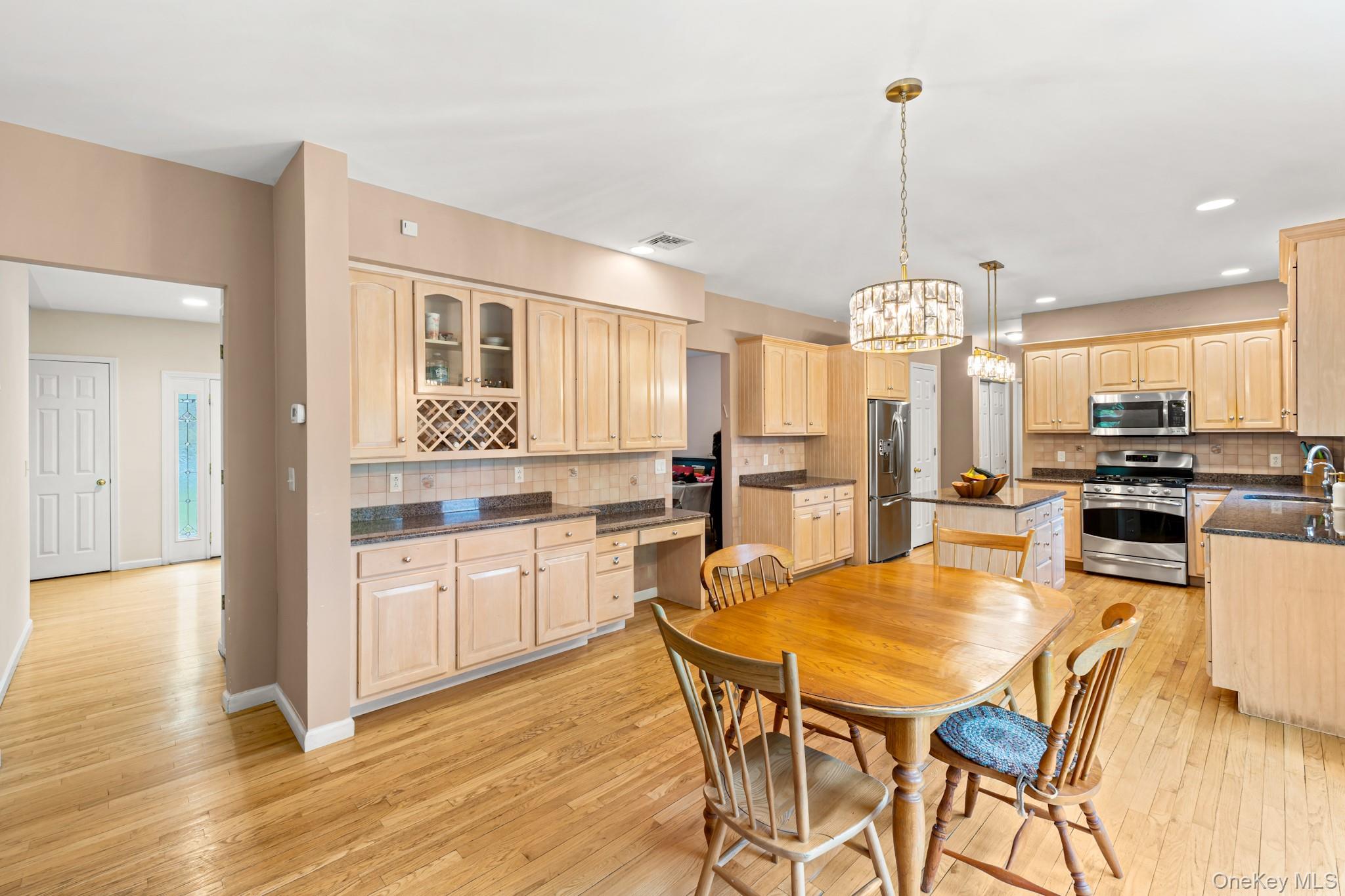 35 Pyngyp Road Stony Point, NY 10980 - Photo 5 of 35