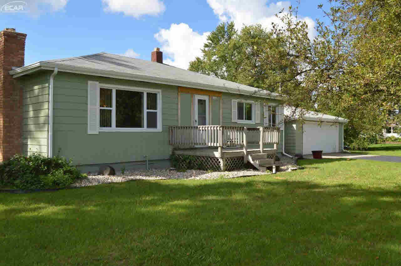 11183 West Mount Morris Road Flushing, MI 48433 - Photo 2 of 22 21211027-1.JPG