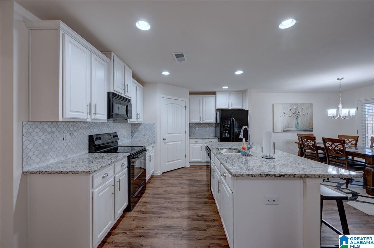 247 Sarah Way Kimberly, AL 35091 - Photo 12 of 30