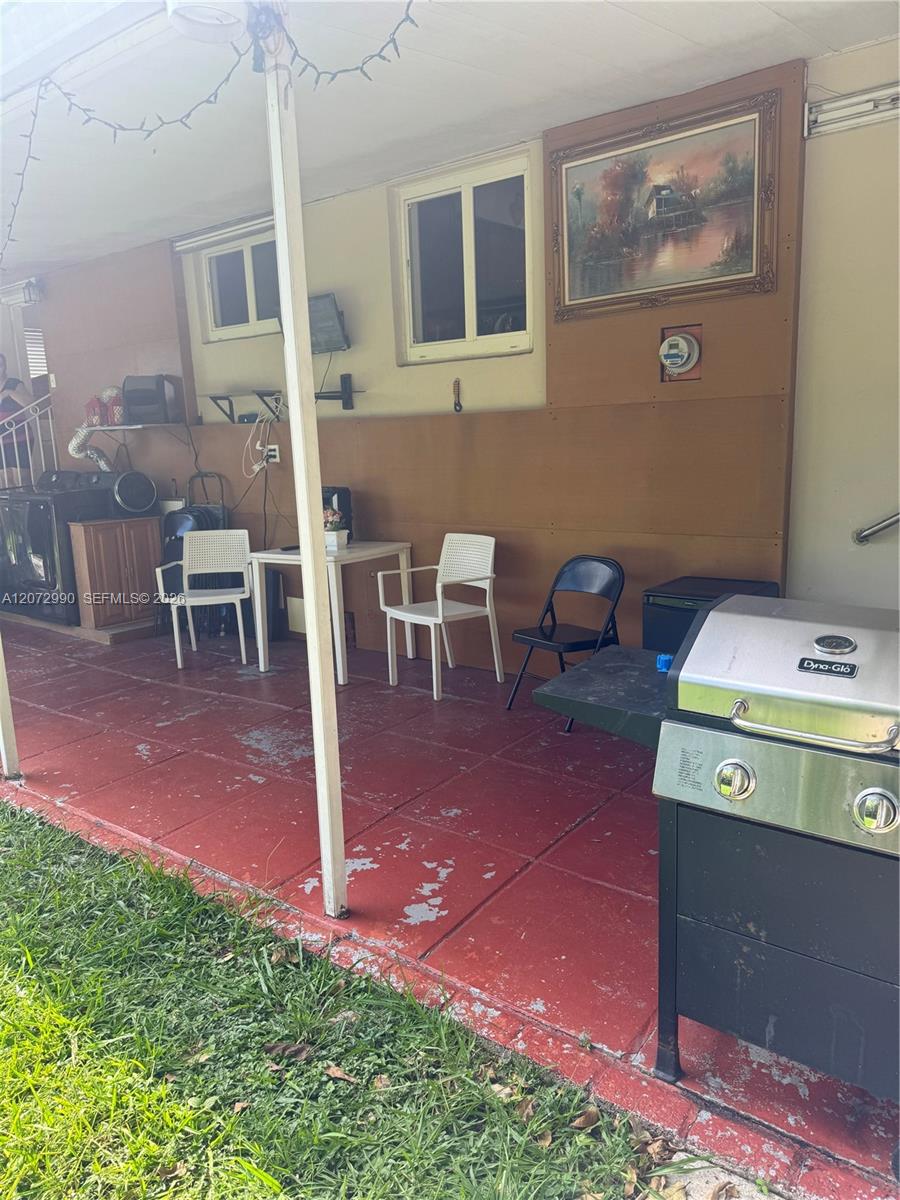 7741 Southwest 20th Street Miami, FL 33155 - Photo 23 of 27 Gallery Image 23