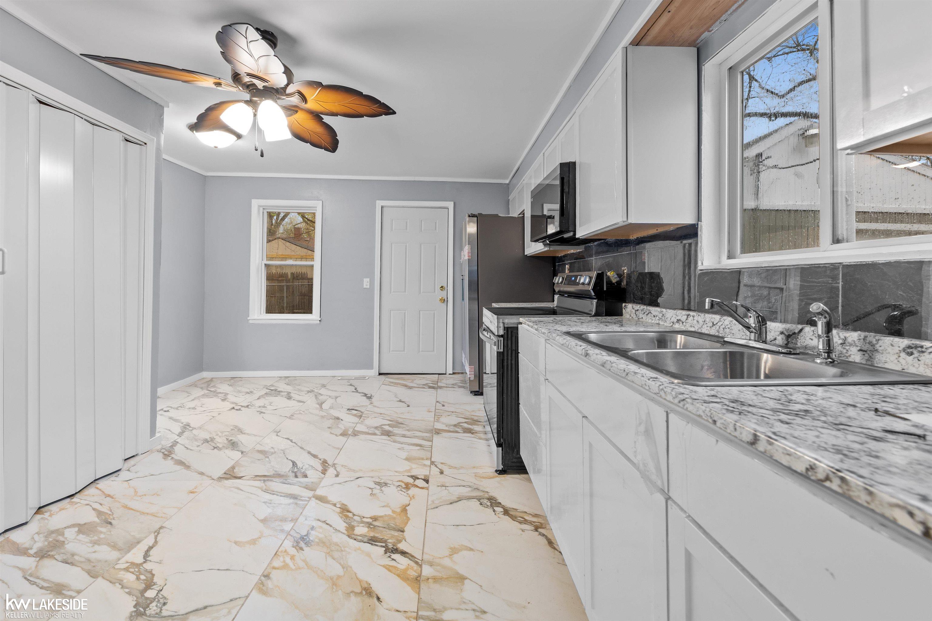 2105 Lambden Road Flint, MI 48532 - Photo 13 of 22