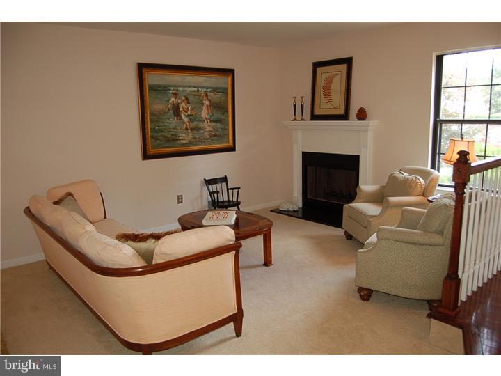 309 McIntosh Road West Chester, PA 19382 - Photo 4 of 24 Living Room