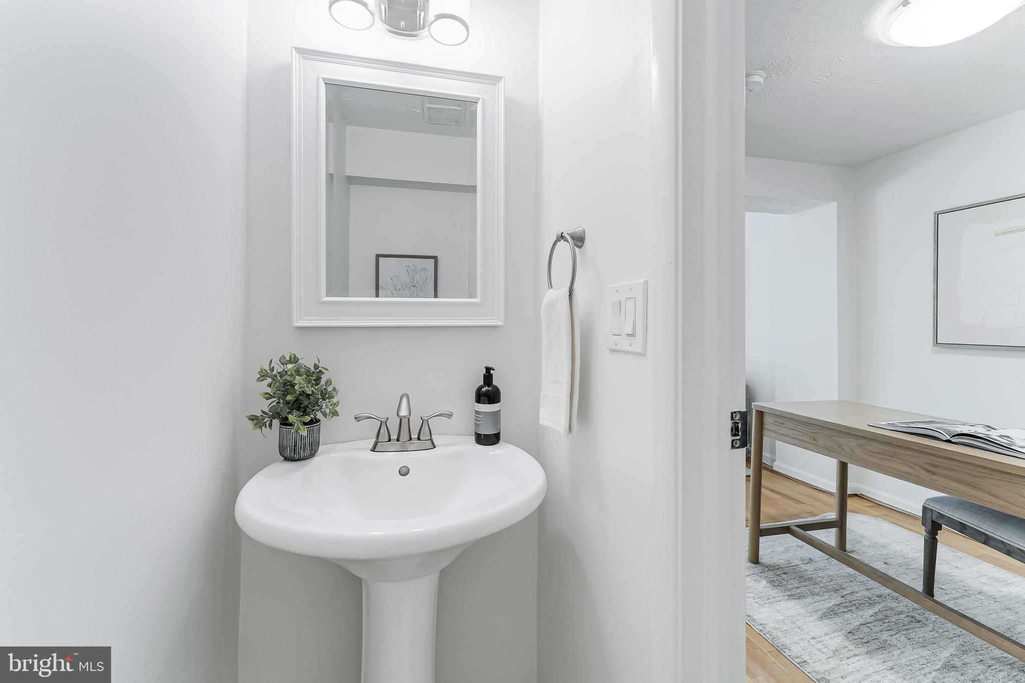 1654 Barnstead Drive Reston, VA 20194 - Photo 49 of 57 Gallery Image 49