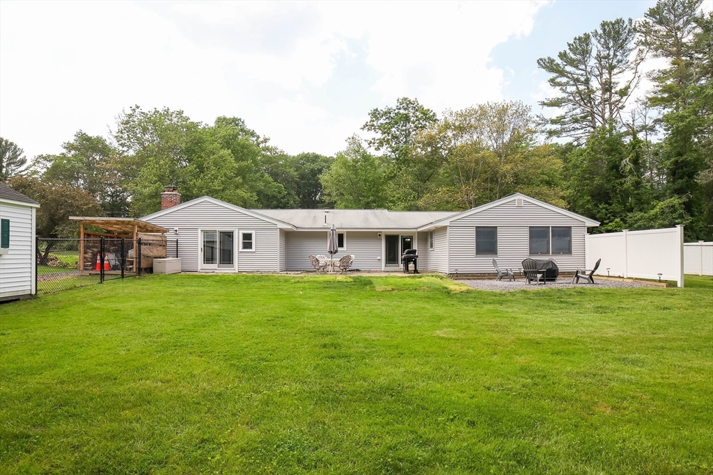 40 Old Stage Road Chelmsford, MA 01824 - Photo 31 of 34 a house view with a garden space