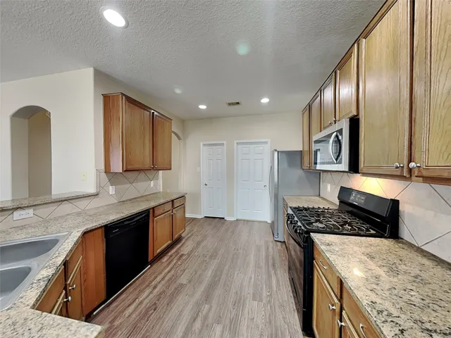 $2,450 | 2902 Auburn Falls Lane, Houston, TX 77084