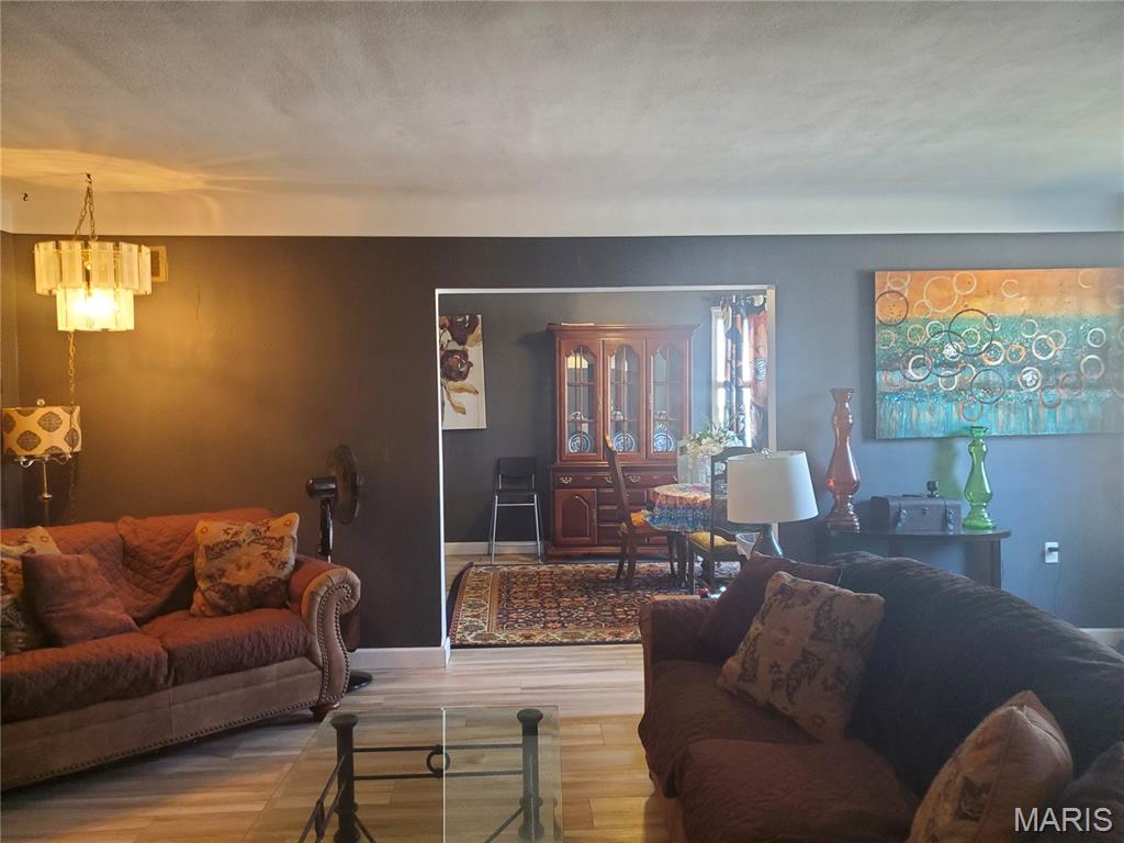 861 Pershing Street East St. Louis, IL 62203 - Photo 3 of 58