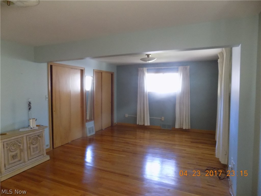 9010 West Moreland Road Parma, OH 44129 - Photo 8 of 20 Gallery Image 8