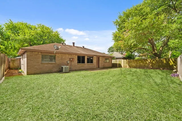 $1,695 | 24110 Griffin House Lane, Katy, TX 77493