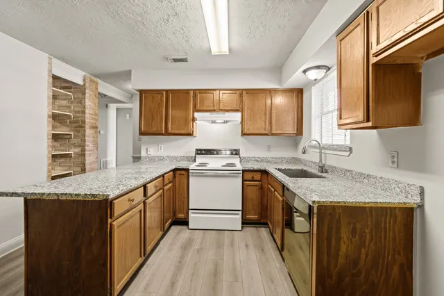 $1,695 | 24110 Griffin House Lane, Katy, TX 77493