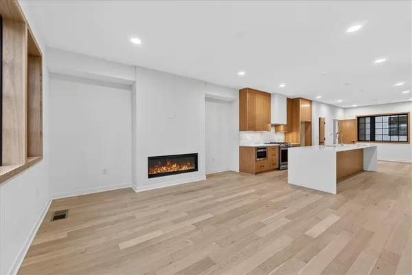 $799,000 | 541 East 19th Street, Kansas City, MO 64108