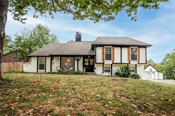 $589,900 | 23210 Old Cyclone School Road, Lee's Summit, MO 64064