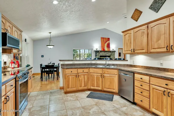 $510,000 | 60191 Highway 200, Clark Fork, ID 83811