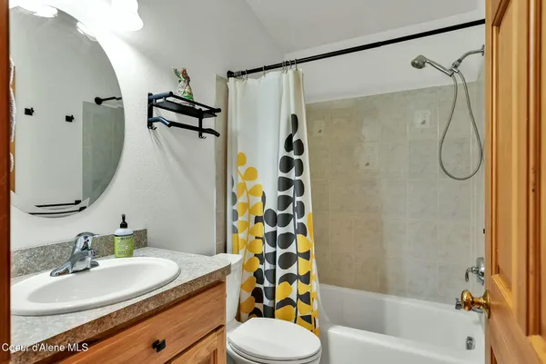 $510,000 | 60191 Highway 200, Clark Fork, ID 83811