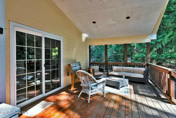 $510,000 | 60191 Highway 200, Clark Fork, ID 83811