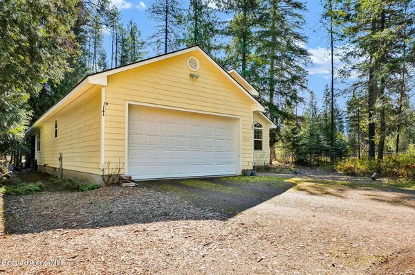 $510,000 | 60191 Highway 200, Clark Fork, ID 83811