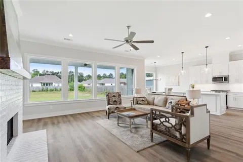 $399,900 | 72669 Robindale Drive, Covington, LA 70435