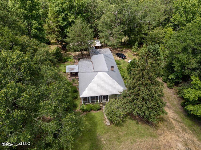149 Tom Garner Road McHenry, MS 39561 - Photo 4 of 11 20210915001333864811000000-o