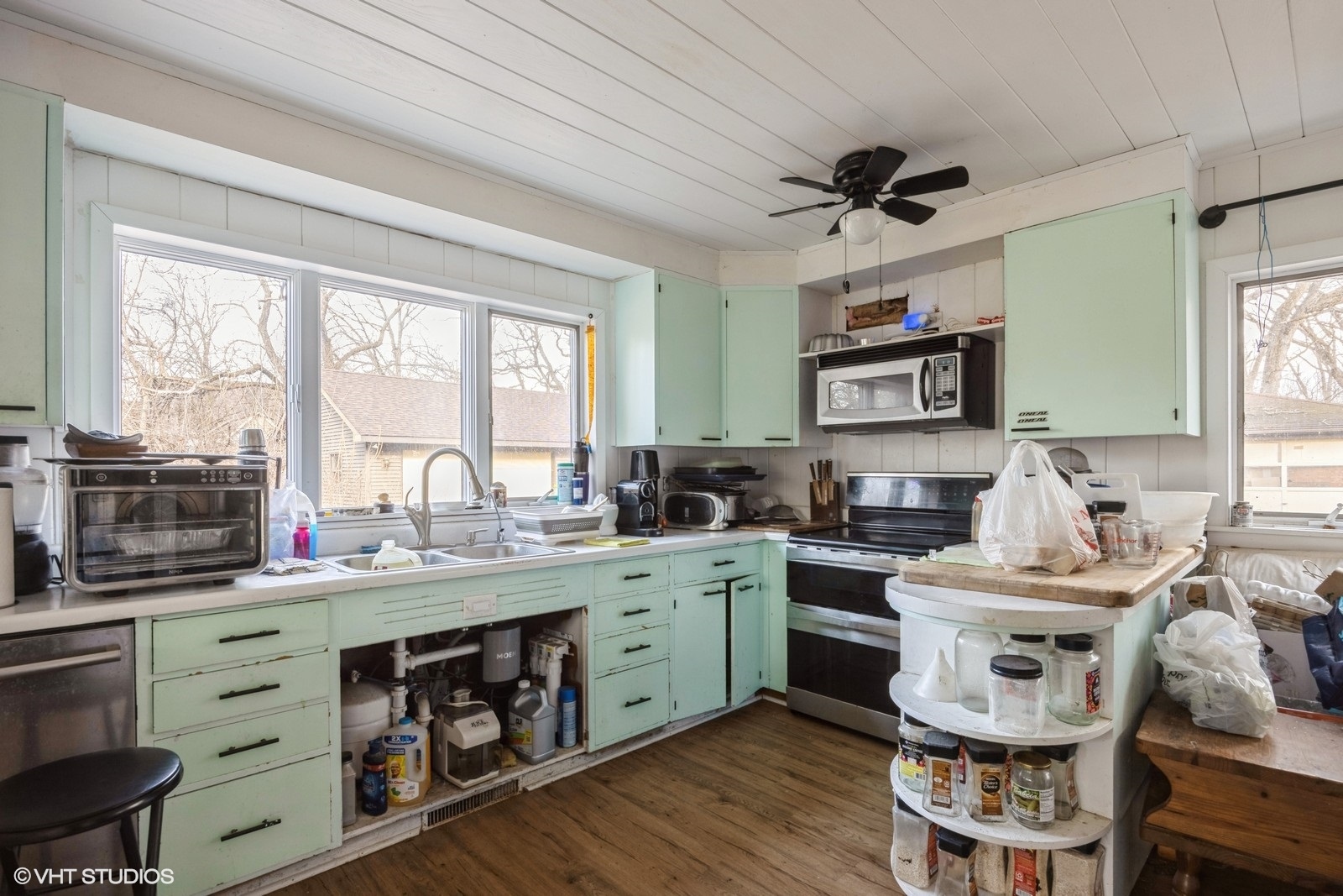 22470 Lake Cook Road Deer Park, IL 60010 - Photo 2 of 18 Gallery Image 2