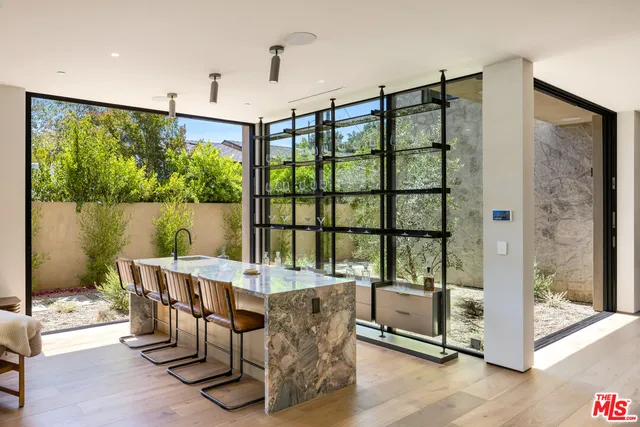 $7,995,000 | 5056 Louise Avenue, Encino, CA 91316