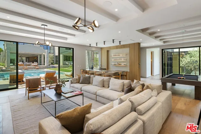 $7,995,000 | 5056 Louise Avenue, Encino, CA 91316