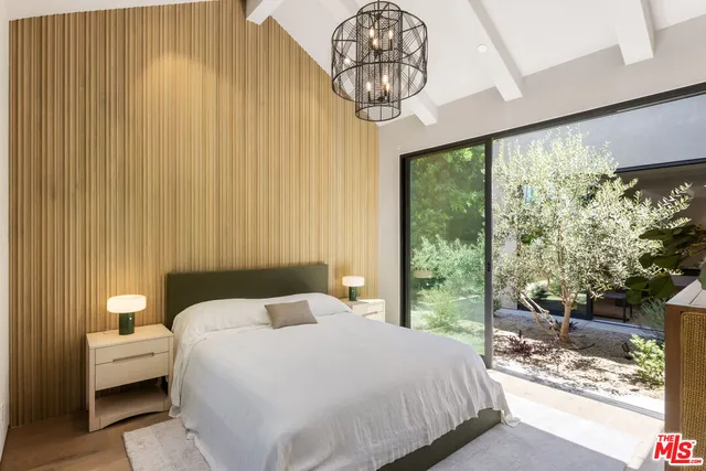 $7,995,000 | 5056 Louise Avenue, Encino, CA 91316