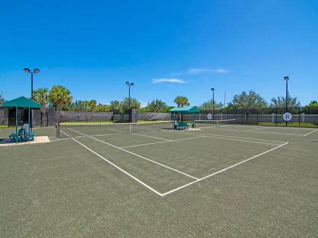 a view of a tennis court