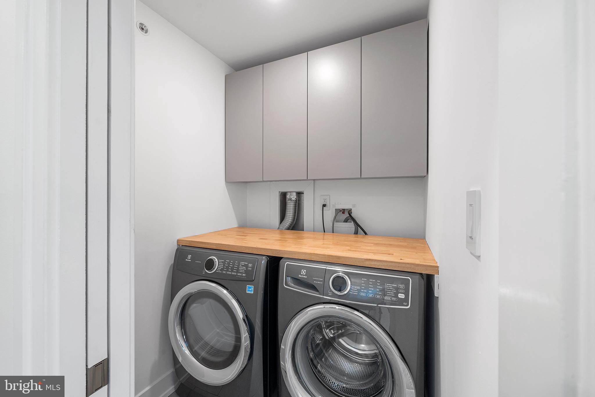 618 South Clarion Street Philadelphia, PA 19147 - Photo 33 of 65 a utility room with dryer and washer