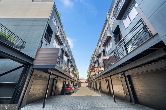 $1,890,000 | 618 South Clarion Street, Philadelphia, PA 19147