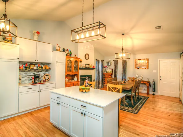 $475,000 | 213 Bluebonnet Road, La Vernia, TX 78121