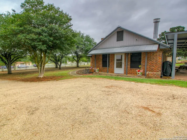 $475,000 | 213 Bluebonnet Road, La Vernia, TX 78121