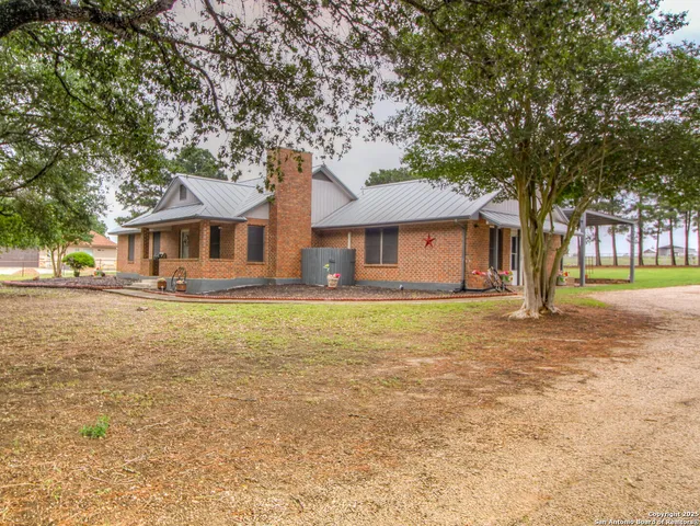 $475,000 | 213 Bluebonnet Road, La Vernia, TX 78121