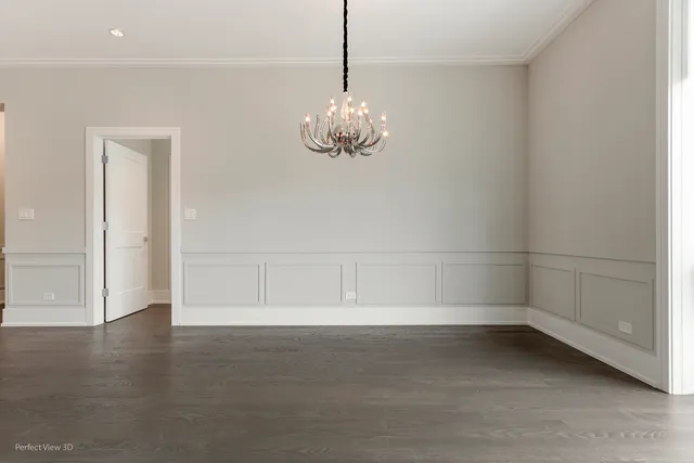 $3,900 | 2409 West Berenice Avenue, Unit 401, Chicago, IL 60618