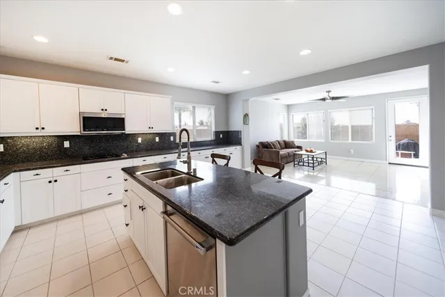 $789,900 | 31343 Kailua Drive, Winchester, CA 92596