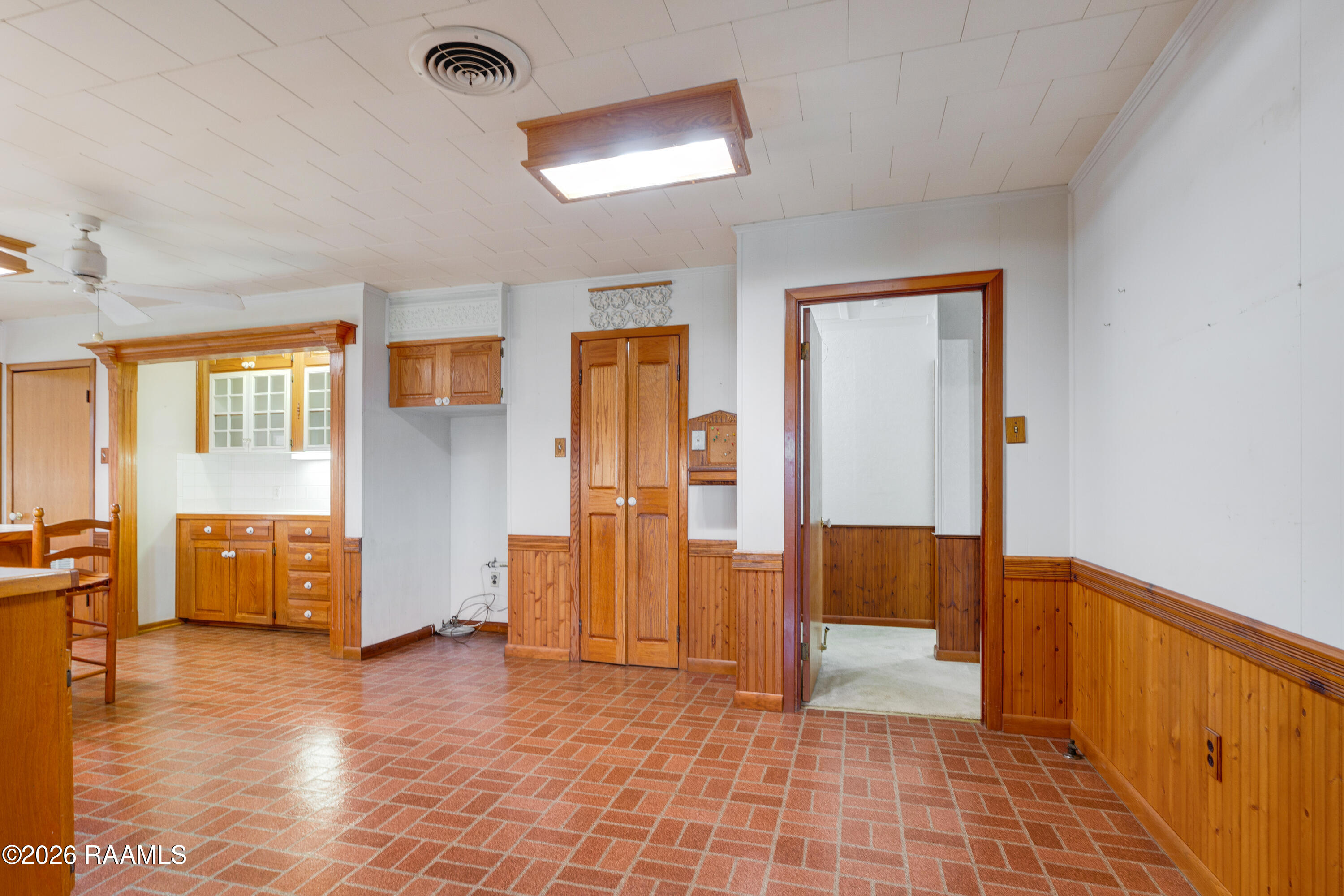 3672 Highway 3043 Opelousas, LA 70570 - Photo 12 of 37 dining area and pantry