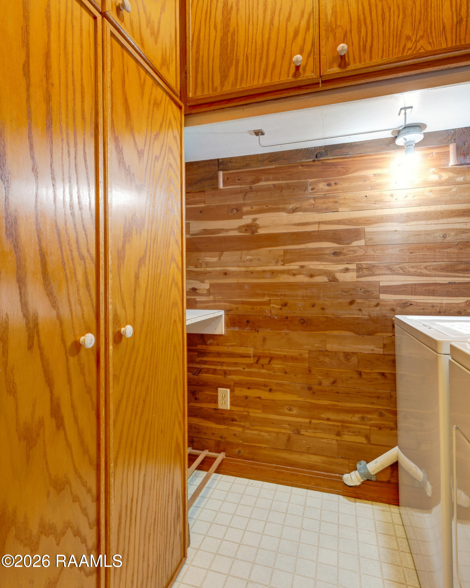 3672 Highway 3043 Opelousas, LA 70570 - Photo 19 of 37 Laundry area