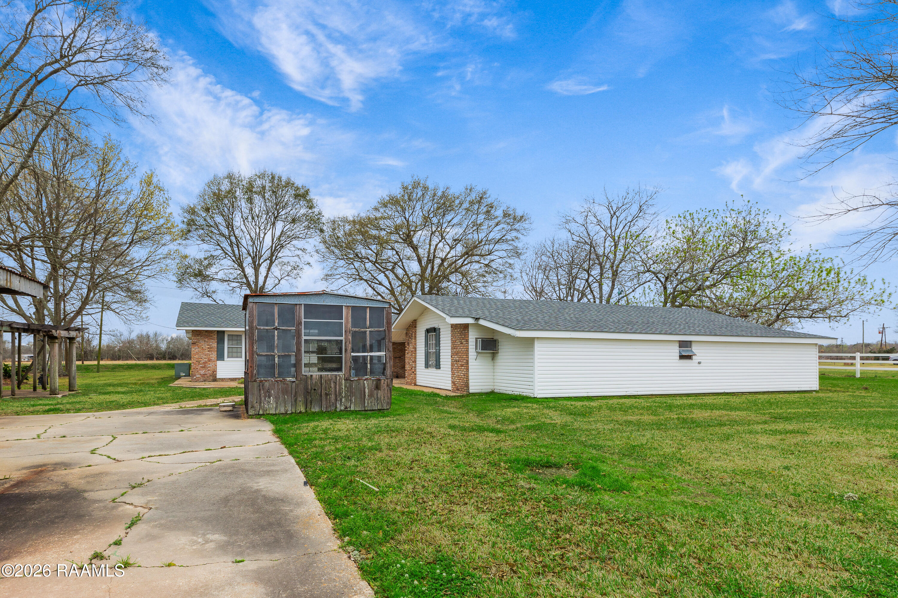 3672 Highway 3043 Opelousas, LA 70570 - Photo 21 of 37 Back of house
