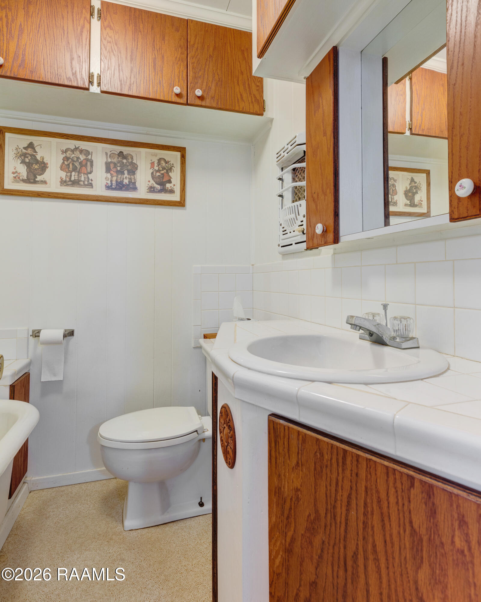 3672 Highway 3043 Opelousas, LA 70570 - Photo 32 of 37 Full Bath in guest apt