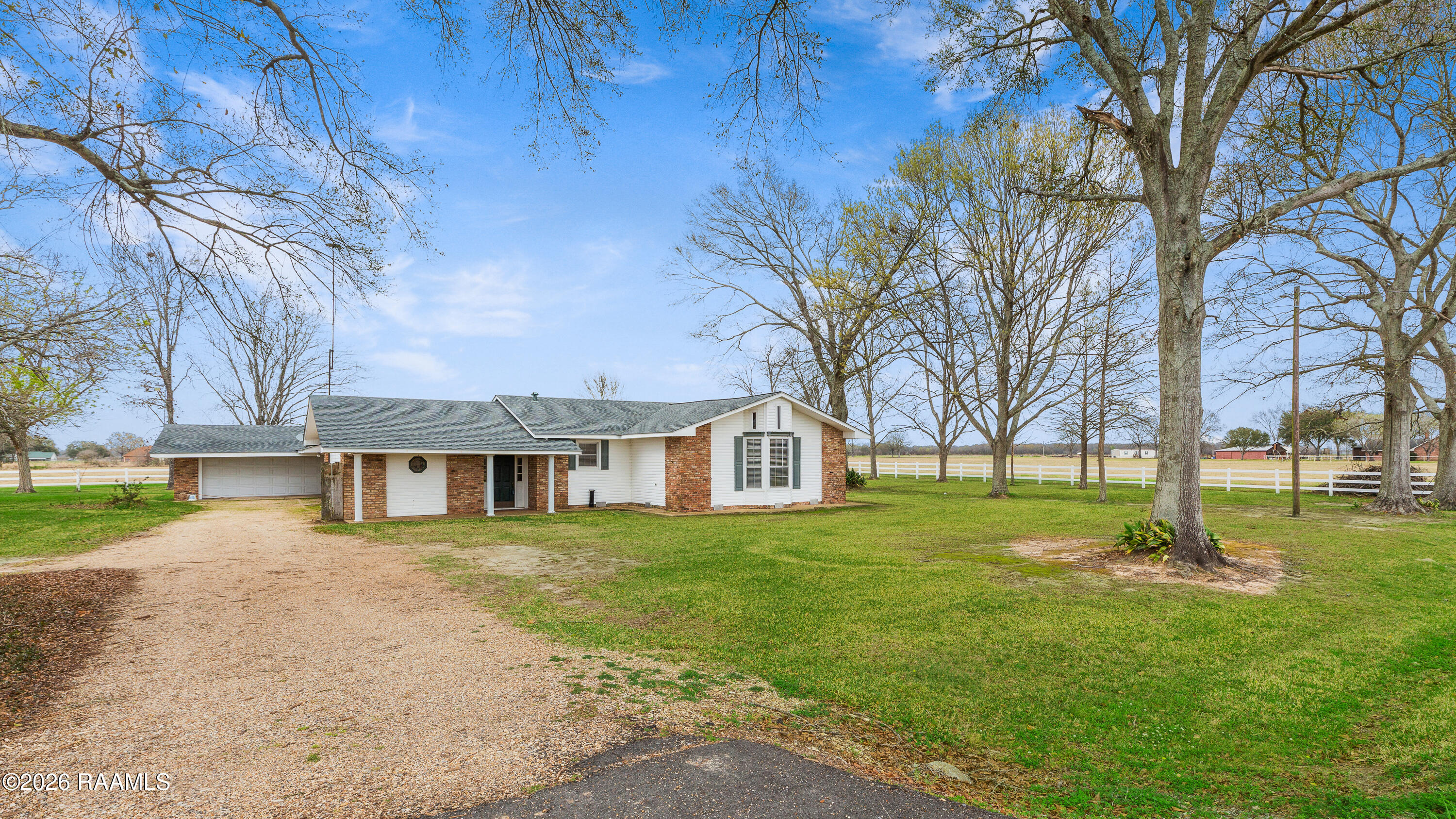 3672 Highway 3043 Opelousas, LA 70570 - Photo 36 of 37 Entance to property