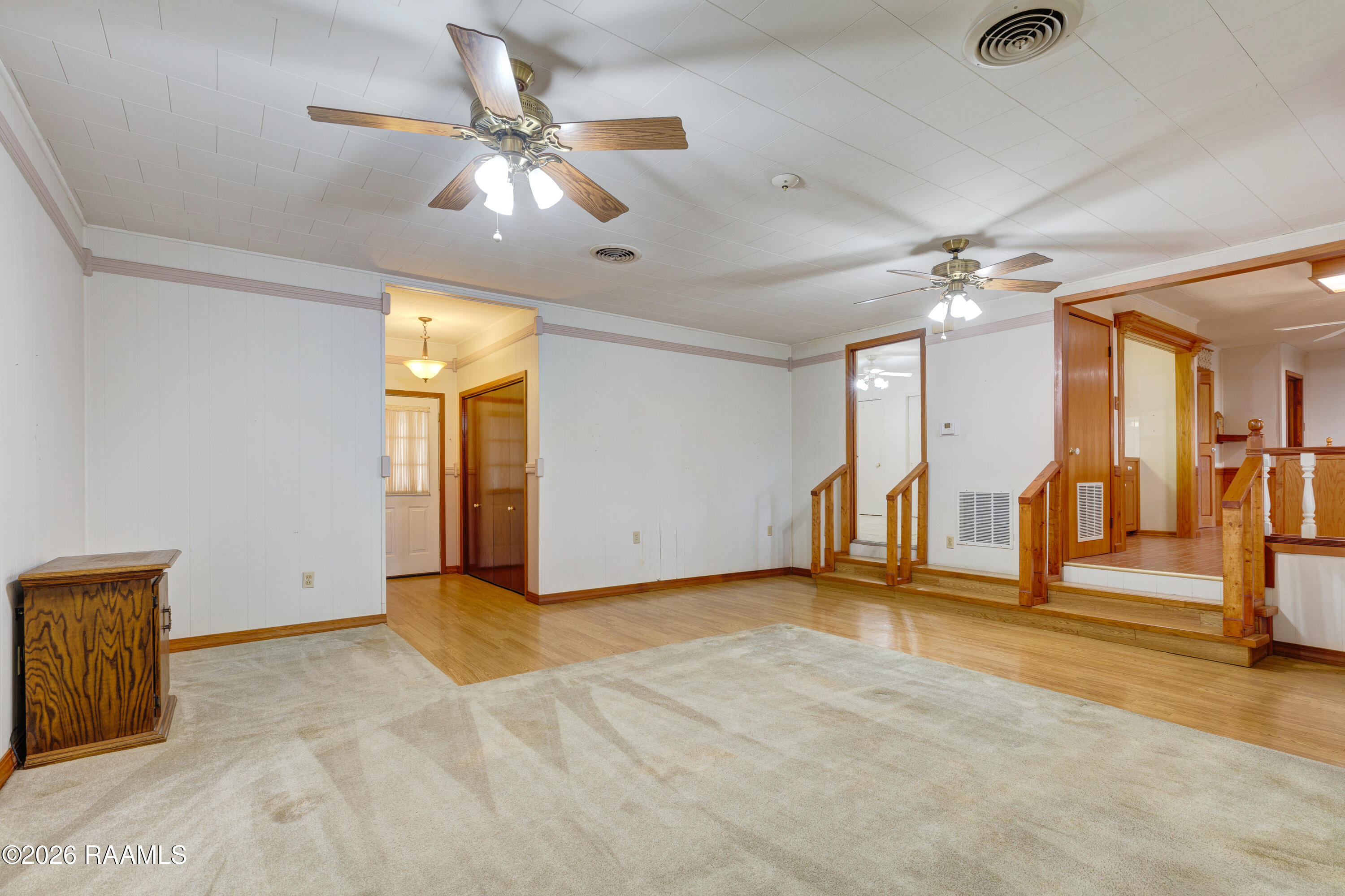 3672 Highway 3043 Opelousas, LA 70570 - Photo 4 of 37 Large living room