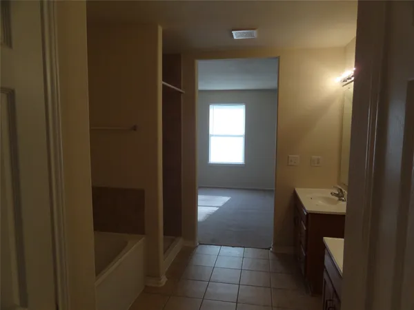 $1,500 | 1550 Stone Village Drive, Brookshire, TX 77423