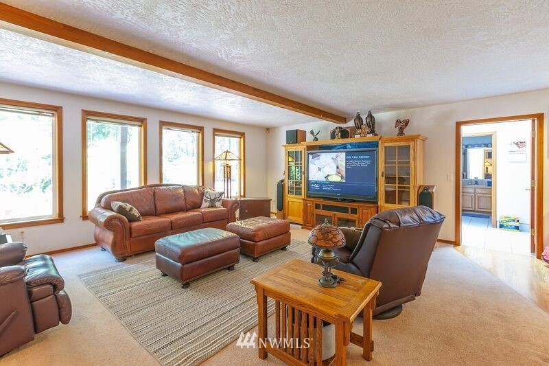 4429 Shellridge Road Northwest Olympia, WA 98502 - Photo 6 of 25 Gallery Image 6