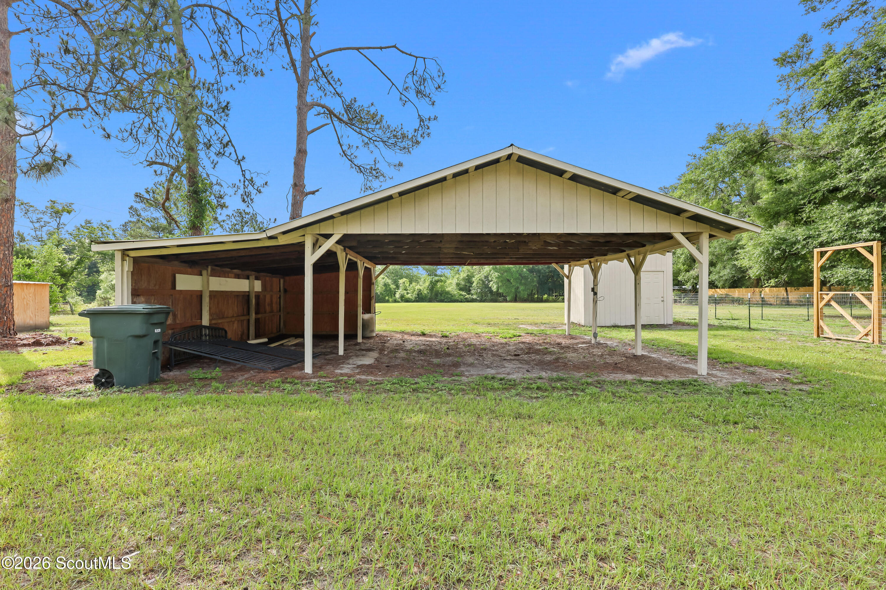 960 Old Doctortown Road Jesup, GA 31545 - Photo 2 of 32 9W1A8075