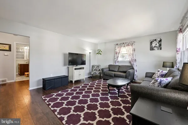 $295,000 | 50 Gravers Lane, Blackwood, NJ 08012